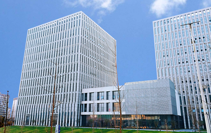 储能设备行业新规落地，湖南金雕能源科技解读锂电配套产品合规要点